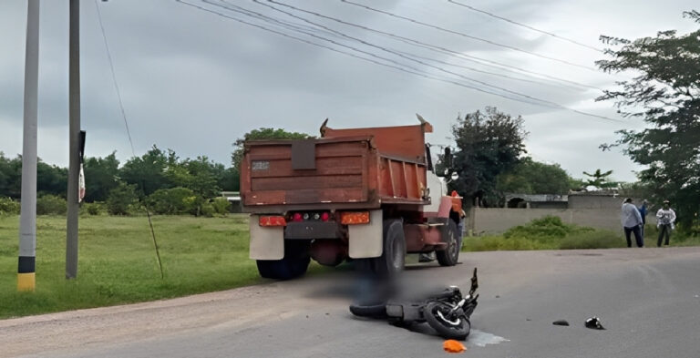 Motociclista-fallece-tras-colisionar-con-volqueta-en-Comayagua